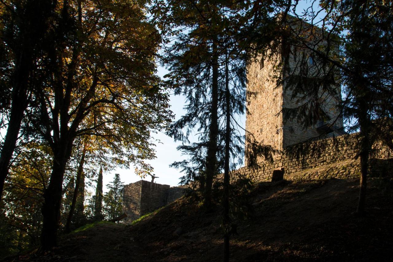 فندق Castello Di Petroia Dimora D'Epoca غوبيو المظهر الخارجي الصورة