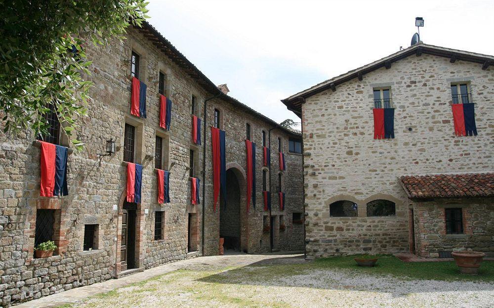 فندق Castello Di Petroia Dimora D'Epoca غوبيو المظهر الخارجي الصورة