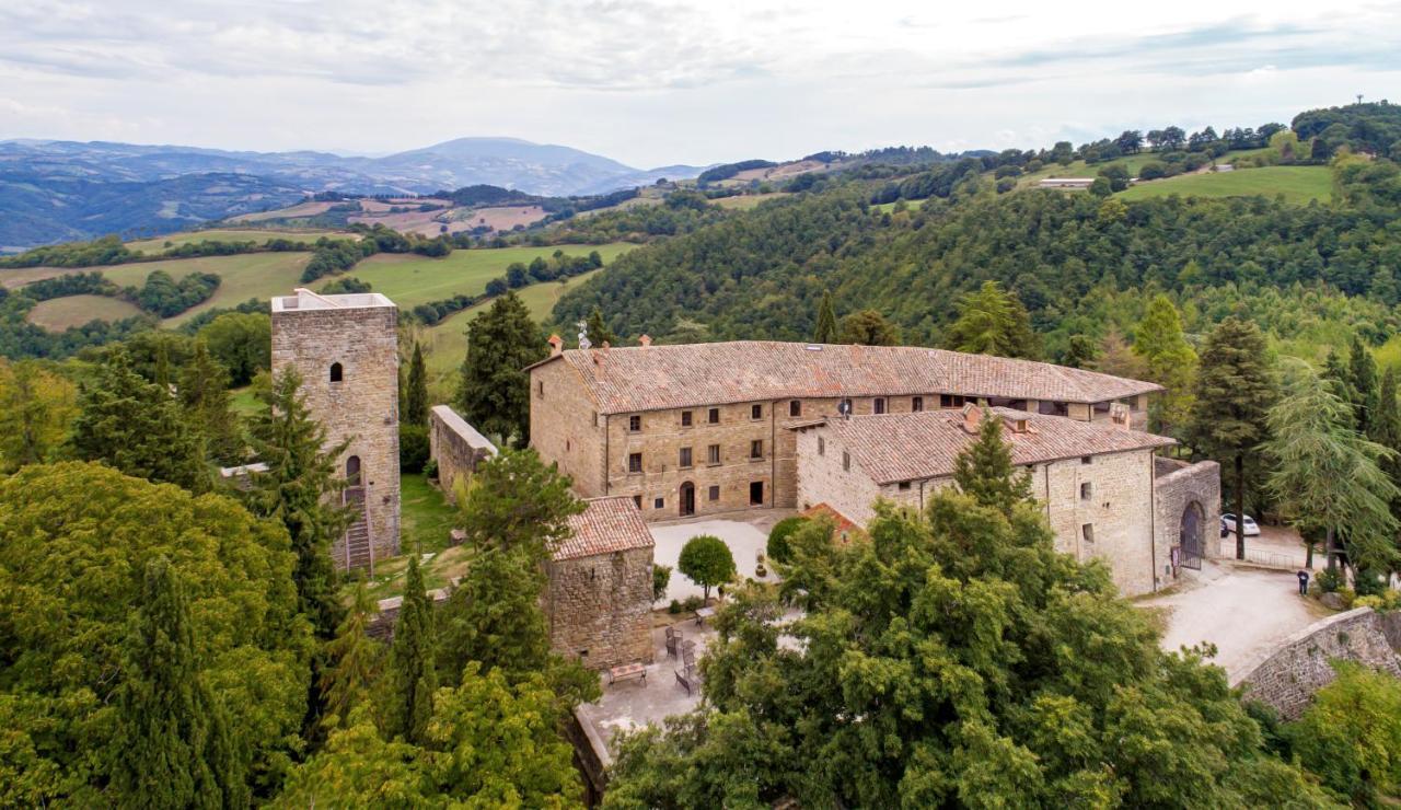 فندق Castello Di Petroia Dimora D'Epoca غوبيو المظهر الخارجي الصورة